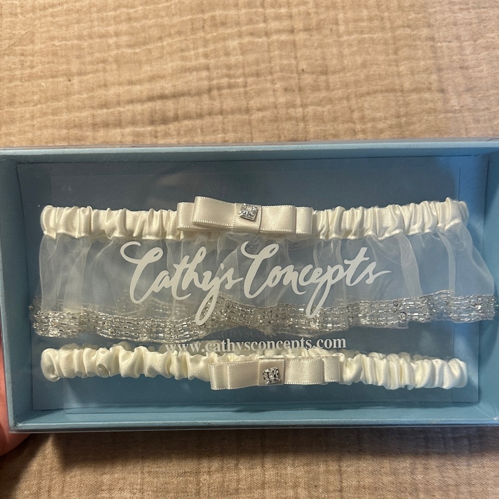 Ivory Bridal Garter Set